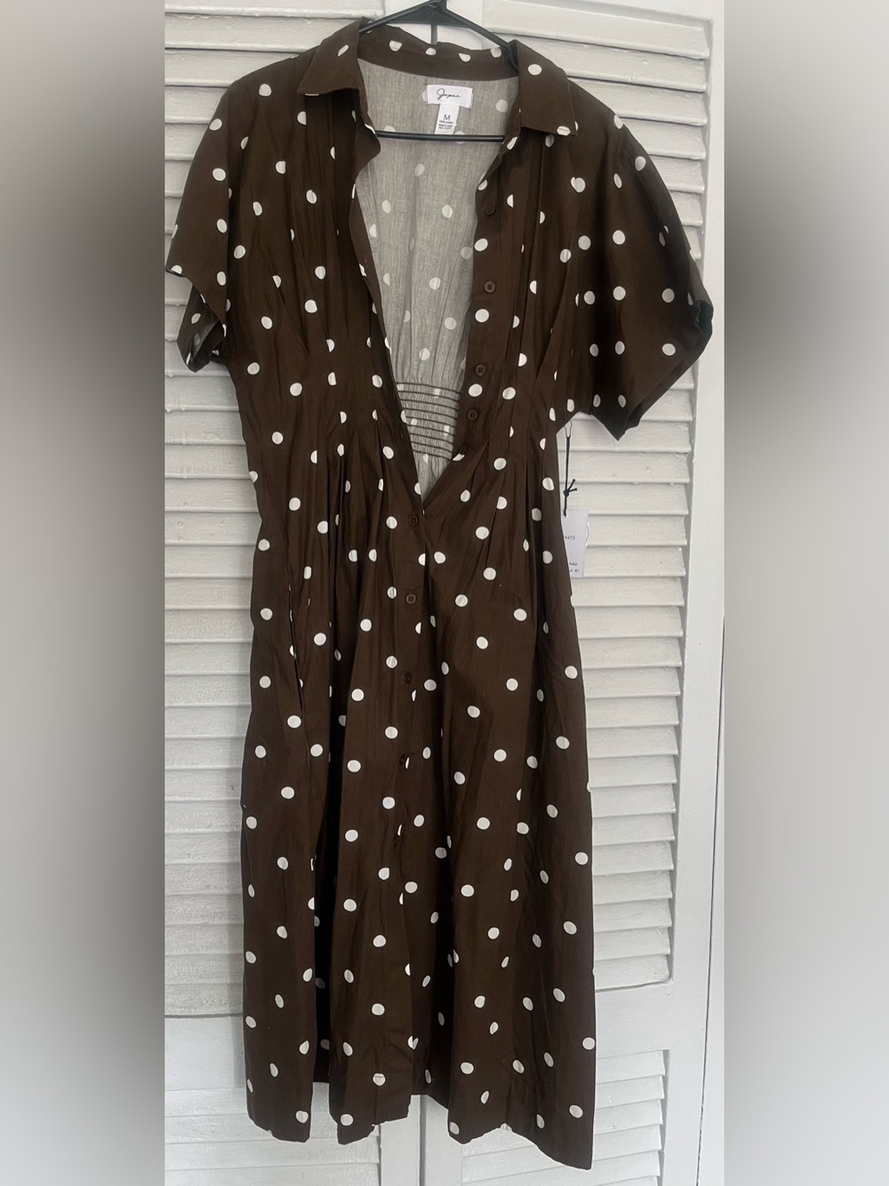 JAPNA NWT Button down pintuck waist dress, pockets! P to P 20 inch; length 44 .